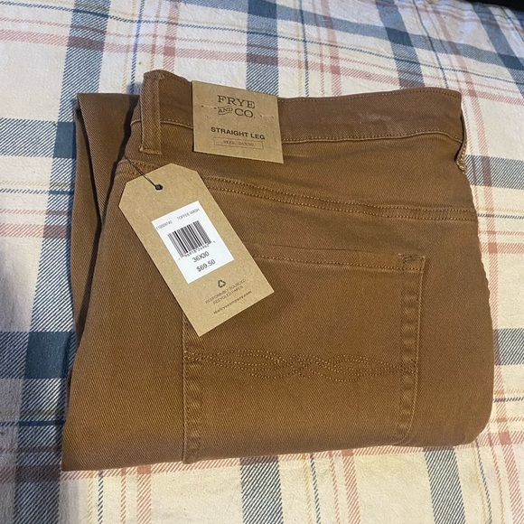 Frye and CO: Toffee wash straight leg jeans - Picture 3 of 4